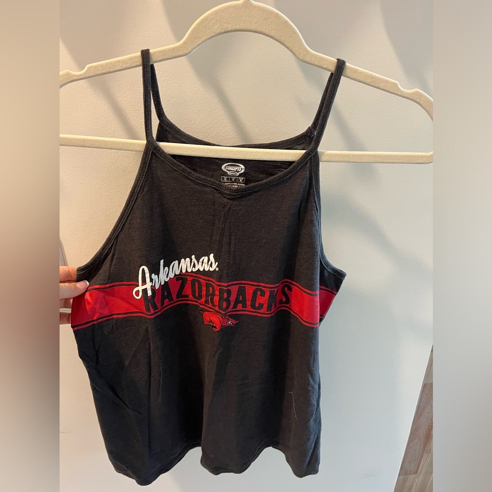 UARK Razorback tank